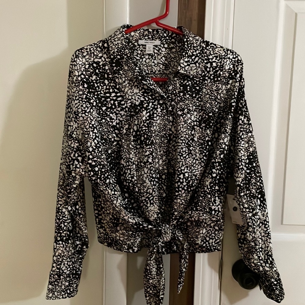 Nine West long sleeved blouse with tie in front.  NWT, size PL